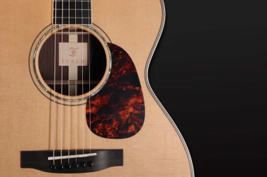 Furch Vintage 2 D-SR SPA & Case в Москве c доставкой