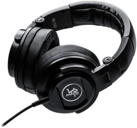 Mackie MC-250 в Москве c доставкой